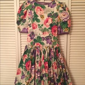 Summer dress cut out in the back